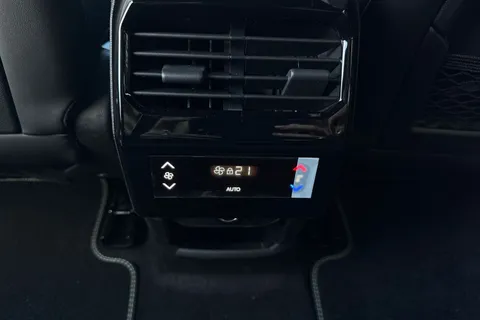 39 of 67 for PEUGEOT E-5008 73kWh GT Auto 5dr