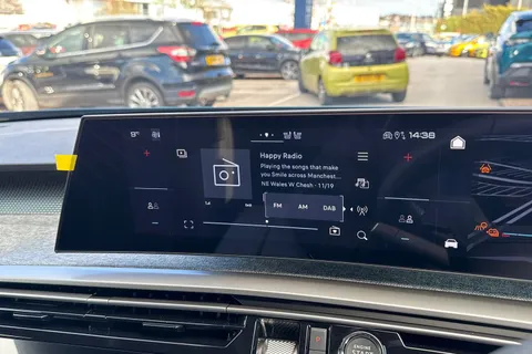 44 of 67 for PEUGEOT E-5008 73kWh GT Auto 5dr