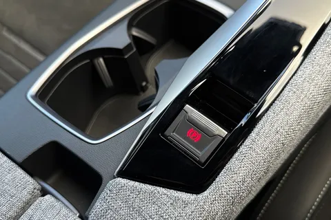 57 of 67 for PEUGEOT E-5008 73kWh GT Auto 5dr