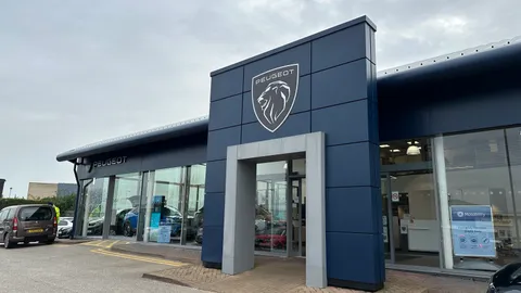 64 of 67 for PEUGEOT E-5008 73kWh GT Auto 5dr