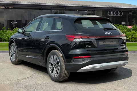  Audi Q4 e-tron 45 Sport Auto quattro 5dr 82kWh Thumbnail #3