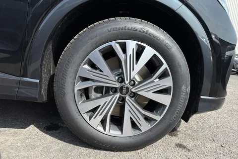  Audi Q4 e-tron 45 Sport Auto quattro 5dr 82kWh Thumbnail #10