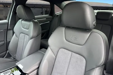  Audi A6 Saloon 2.0 TFSIe 50 Black Edition S Tronic quattro Euro 6 (s/s) 4dr 14.1kWh Thumbnail #11