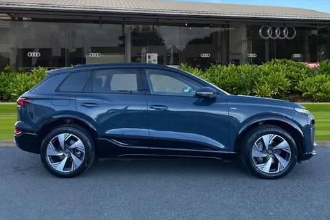 PY74KFO Audi Q6 E-Tron Q6 SUV S line e-tron performance   kW Thumbnail #4