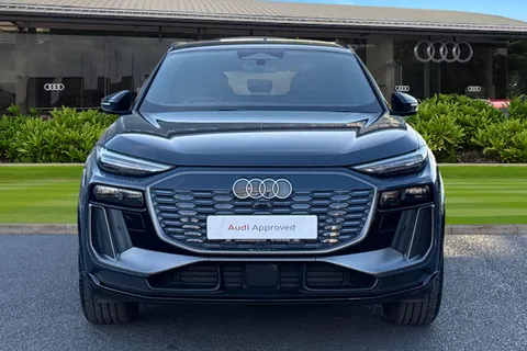 PY74KFO Audi Q6 E-Tron Q6 SUV S line e-tron performance   kW Thumbnail #6