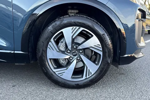 PY74KFO Audi Q6 E-Tron Q6 SUV S line e-tron performance   kW Thumbnail #11