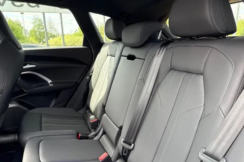 Audi Q5 2.0 TDI S line S Tronic quattro Euro 6 (s/s) 5dr Thumbnail #19