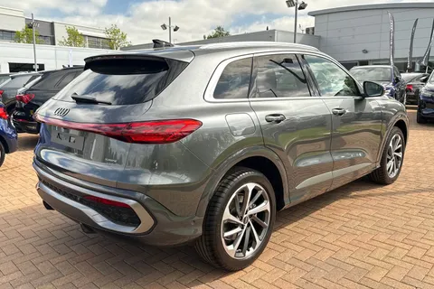 Audi Q5 2.0 TDI S line S Tronic quattro Euro 6 (s/s) 5dr Thumbnail #26