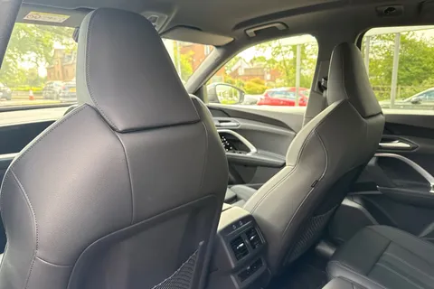 Audi Q5 2.0 TDI S line S Tronic quattro Euro 6 (s/s) 5dr Thumbnail #42