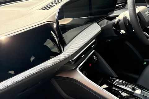 Audi Q5 2.0 TDI S line S Tronic quattro Euro 6 (s/s) 5dr Thumbnail #47