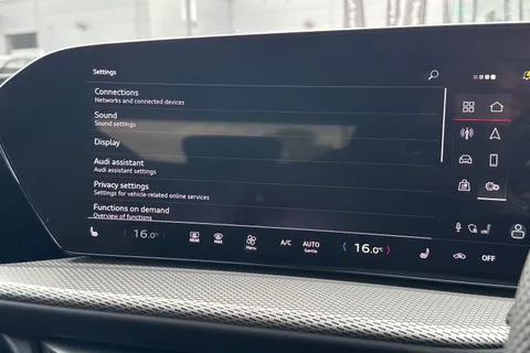 Audi Q5 2.0 TDI S line S Tronic quattro Euro 6 (s/s) 5dr Thumbnail #56