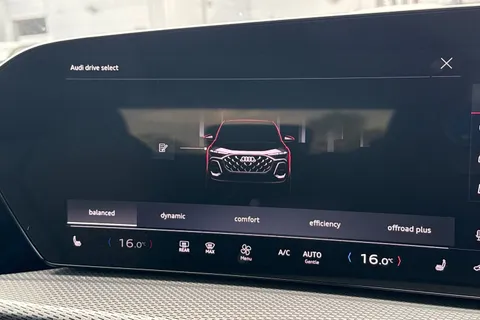 Audi Q5 2.0 TDI S line S Tronic quattro Euro 6 (s/s) 5dr Thumbnail #57