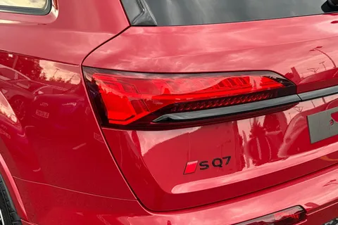 Audi SQ7 4.0 TFSI V8 Black Edition Tiptronic quattro Euro 6 (s/s) 5dr Thumbnail #8