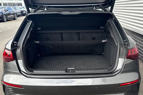 EO23UXT Audi S3 Vorsprung TFSI  310 PS S tronic Thumbnail #7