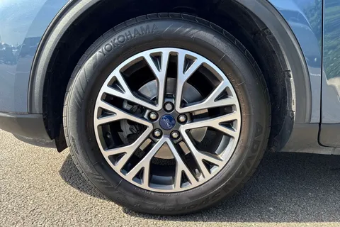 YH22YLJ Ford Kuga 1.5 EcoBlue Titanium Euro 6 (s/s) 5dr Thumbnail #13