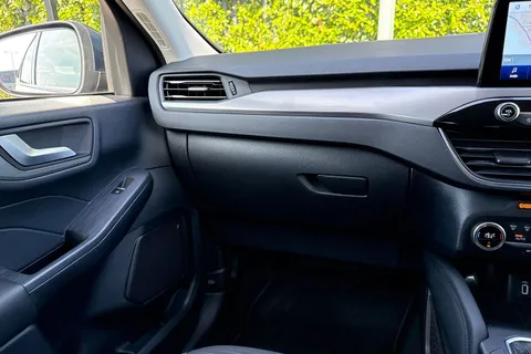 YH22YLJ Ford Kuga 1.5 EcoBlue Titanium Euro 6 (s/s) 5dr Thumbnail #20