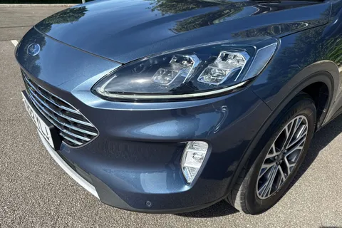 YH22YLJ Ford Kuga 1.5 EcoBlue Titanium Euro 6 (s/s) 5dr Thumbnail #26