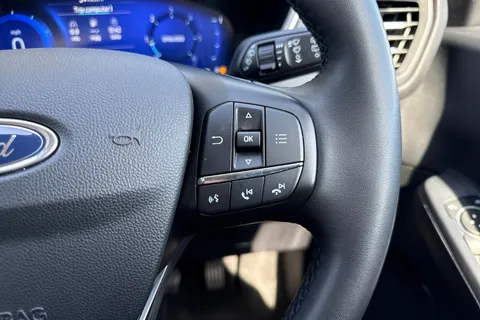 YH22YLJ Ford Kuga 1.5 EcoBlue Titanium Euro 6 (s/s) 5dr Thumbnail #40