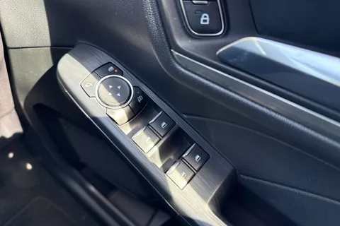 YH22YLJ Ford Kuga 1.5 EcoBlue Titanium Euro 6 (s/s) 5dr Thumbnail #44