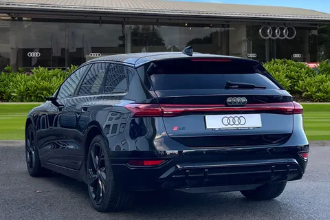 PJ74VDL Audi A6 E-Tron Avant 100kWh Launch Edition Auto 5dr Thumbnail #3