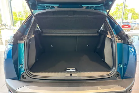 6 of 42 for PEUGEOT e-2008 50kWh GT Auto 5dr (7kW Charger)