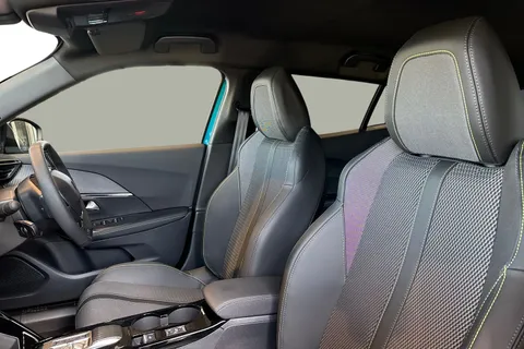 15 of 42 for PEUGEOT e-2008 50kWh GT Auto 5dr (7kW Charger)