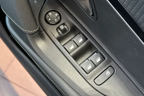 27 of 42 for PEUGEOT e-2008 50kWh GT Auto 5dr (7kW Charger)