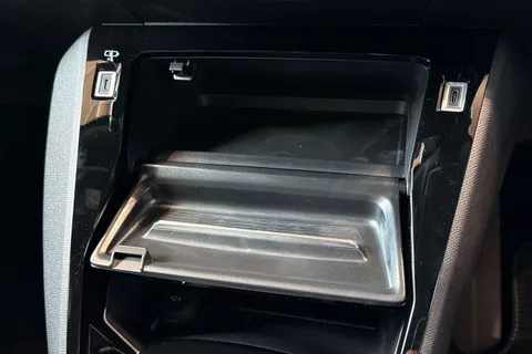 30 of 42 for PEUGEOT e-2008 50kWh GT Auto 5dr (7kW Charger)