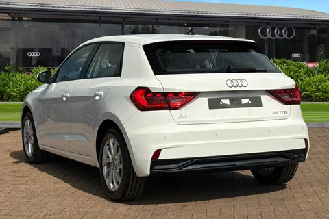  Audi A1 1.0 TFSI 25 Sport Sportback Euro 6 (s/s) 5dr Thumbnail #3