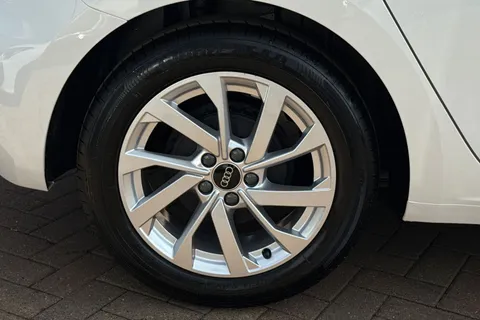  Audi A1 1.0 TFSI 25 Sport Sportback Euro 6 (s/s) 5dr Thumbnail #10