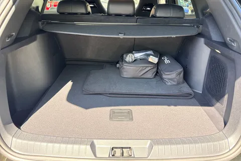  BYD Seal U 1.5 DM-i 18.3kWh Boost CVT Auto Euro 6 (s/s) 5dr Thumbnail #10