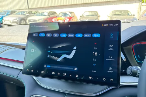  BYD Seal U 1.5 DM-i 18.3kWh Boost CVT Auto Euro 6 (s/s) 5dr Thumbnail #19