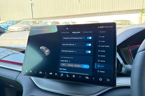  BYD Seal U 1.5 DM-i 18.3kWh Boost CVT Auto Euro 6 (s/s) 5dr Thumbnail #54