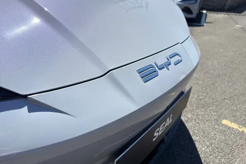 BYD SEAL 82.5kWh Excellence Auto AWD 4dr Thumbnail #25