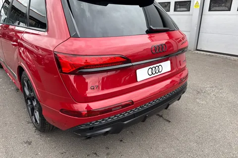  Audi Q7 3.0 TDI V6 50 Black Edition Tiptronic quattro Euro 6 (s/s) 5dr Thumbnail #8