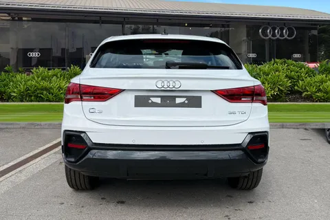 Audi Q3 2.0 TDI 35 Sport Sportback 5dr Diesel S Tronic Euro 6 (s/s) (150 ps) Thumbnail #5