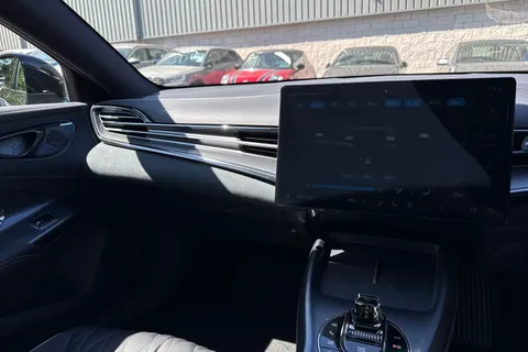 BYD SEAL 82.5kWh Design Saloon 4dr Electric Auto (312 ps) Thumbnail #15