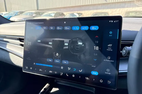 BYD SEAL 82.5kWh Design Saloon 4dr Electric Auto (312 ps) Thumbnail #19