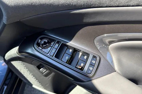 BYD SEAL 82.5kWh Design Saloon 4dr Electric Auto (312 ps) Thumbnail #18