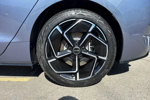 BYD SEAL 82.5kWh Design Saloon 4dr Electric Auto (312 ps) Thumbnail #22