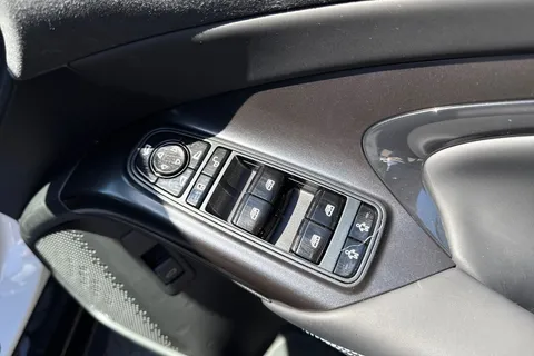  BYD SEAL 82.5kWh Excellence Saloon 4dr Electric Auto AWD (530 ps) Thumbnail #18