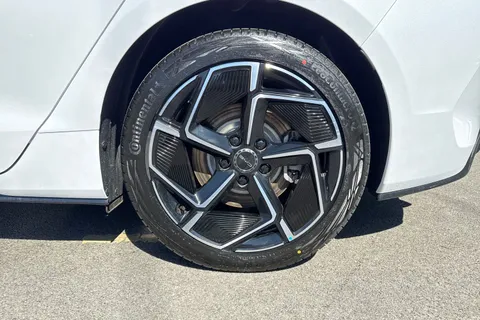  BYD SEAL 82.5kWh Excellence Saloon 4dr Electric Auto AWD (530 ps) Thumbnail #22