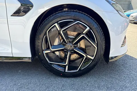  BYD SEAL 82.5kWh Excellence Saloon 4dr Electric Auto AWD (530 ps) Thumbnail #24