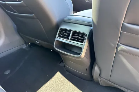  BYD SEAL 82.5kWh Excellence Saloon 4dr Electric Auto AWD (530 ps) Thumbnail #31