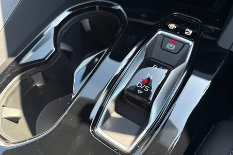  Audi Q5 2.0 TDI S line S Tronic quattro Euro 6 (s/s) 5dr Thumbnail #20