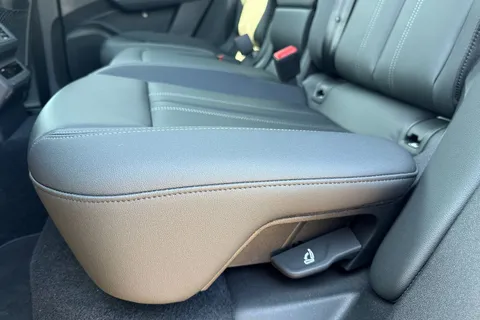  Audi Q5 2.0 TDI S line S Tronic quattro Euro 6 (s/s) 5dr Thumbnail #32