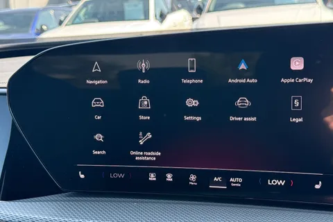  Audi Q5 2.0 TDI S line S Tronic quattro Euro 6 (s/s) 5dr Thumbnail #52