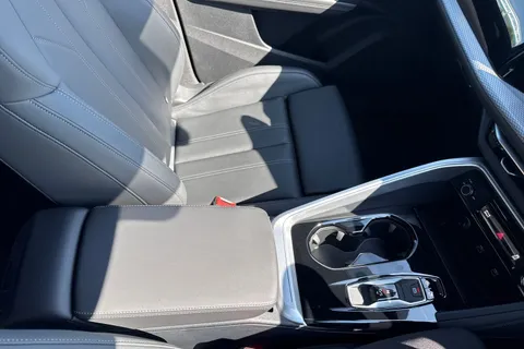  Audi Q5 2.0 TDI S line S Tronic quattro Euro 6 (s/s) 5dr Thumbnail #60