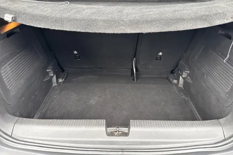 DT21AXH Vauxhall Crossland 1.2 Turbo SE Nav Premium Euro 6 (s/s) 5dr Thumbnail #7