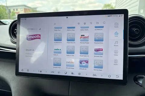 DF25JHE BYD Dolphin 44.9kWh Active Auto 5dr Thumbnail #42